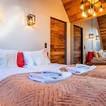 Апартаменты Tatra Heaven & Jacuzzi Косцелиско