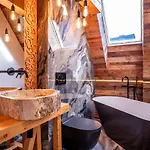 Tatra Heaven & Jacuzzi Косцелиско