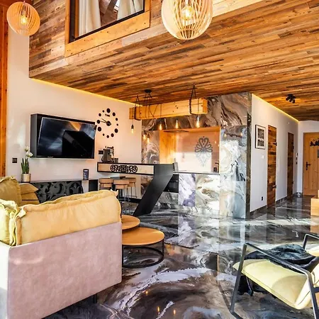 Tatra Heaven & Jacuzzi شقة كوشتيليسكا